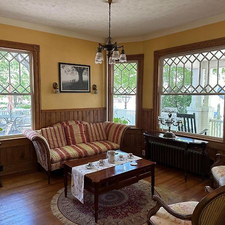 The Charleston Inn Hendersonville Nc Dış mekan fotoğraf