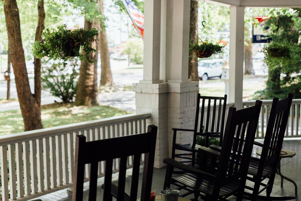The Charleston Inn Hendersonville Nc Dış mekan fotoğraf