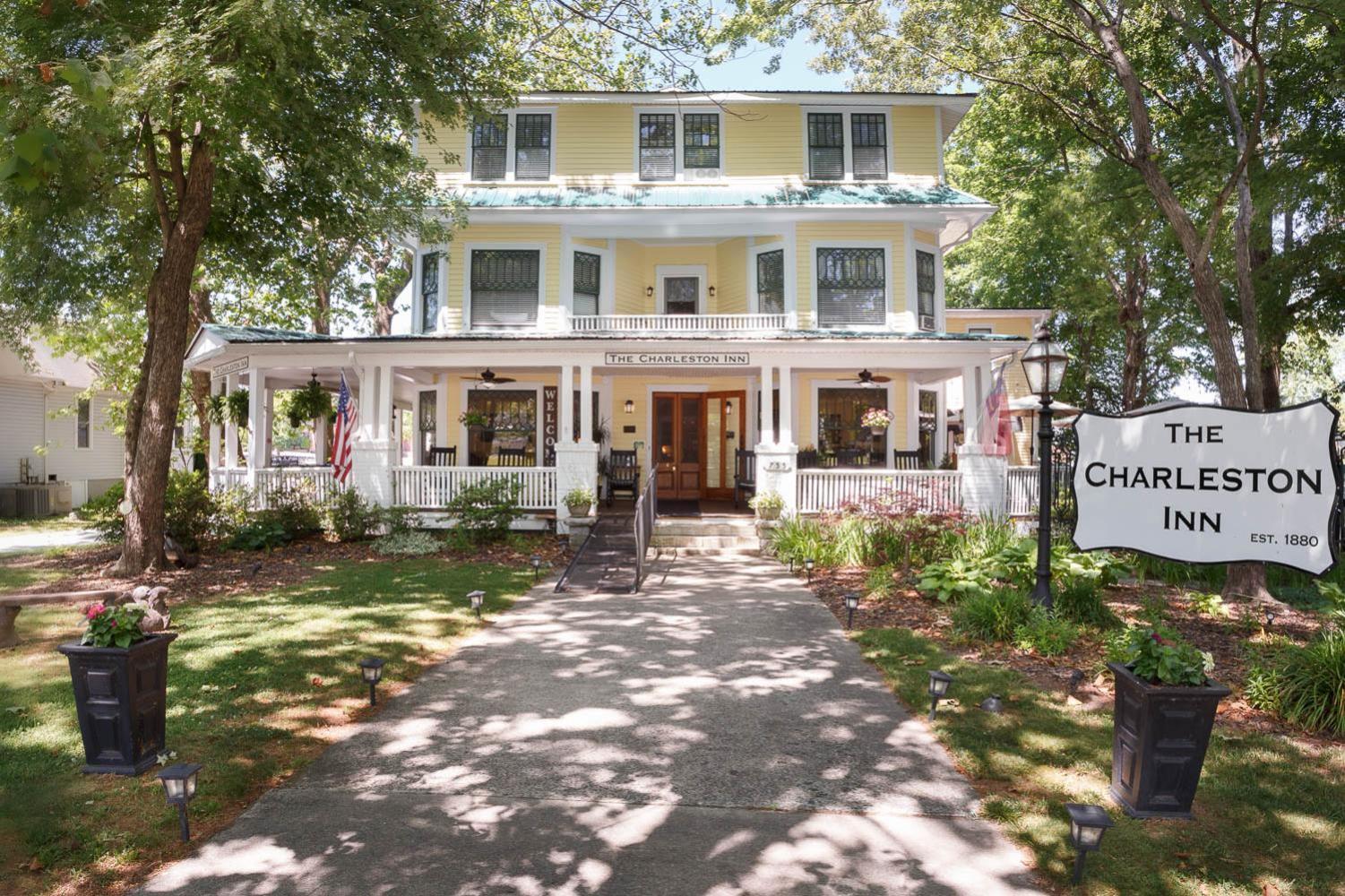 The Charleston Inn Hendersonville Nc Dış mekan fotoğraf