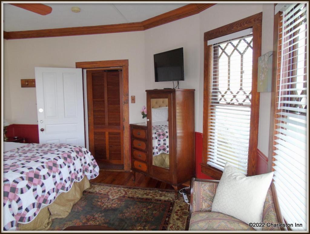 The Charleston Inn Hendersonville Nc Dış mekan fotoğraf