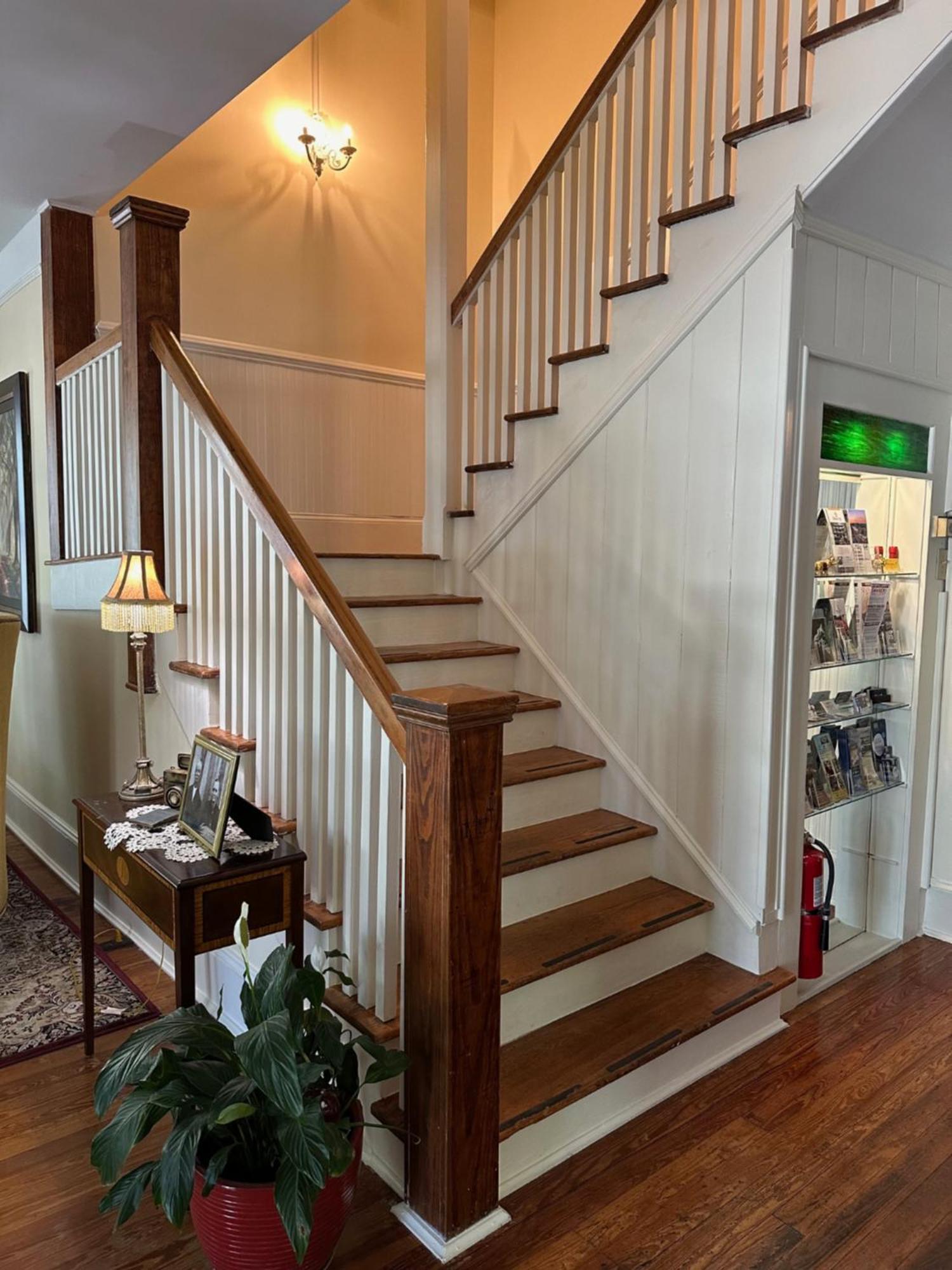 The Charleston Inn Hendersonville Nc Dış mekan fotoğraf